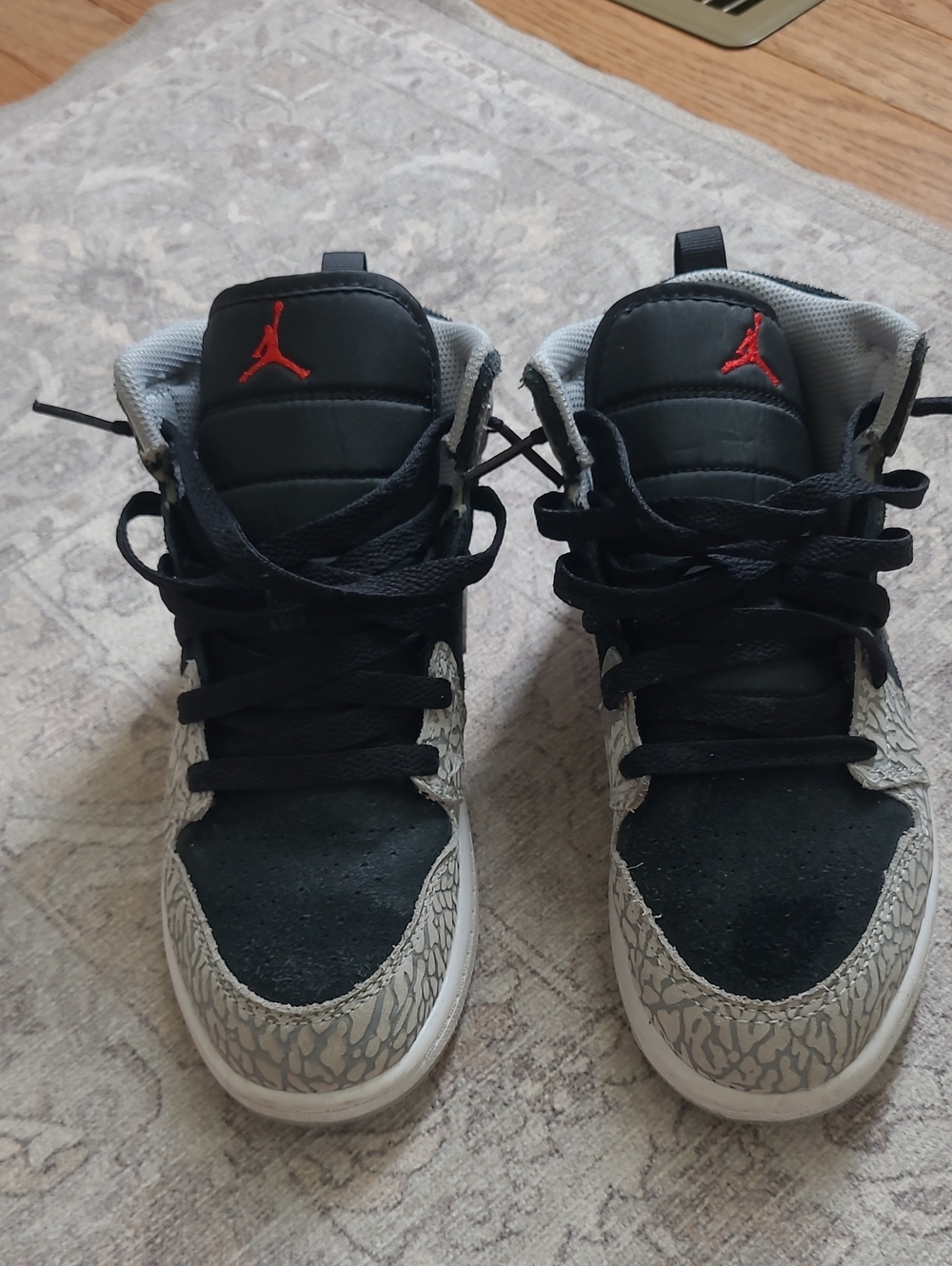 Nike Jordan 1 Mid SE Elephant Print